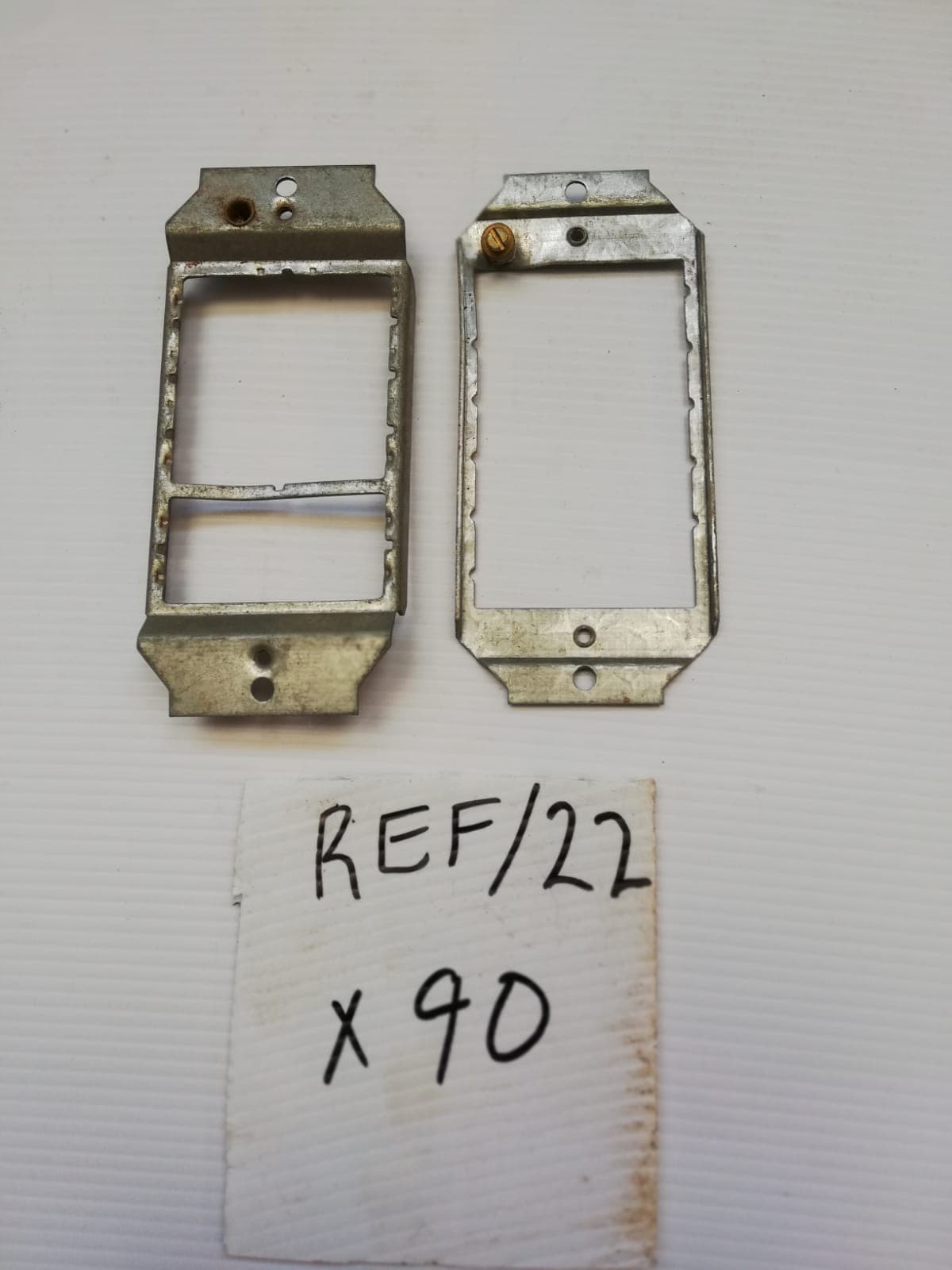 Switch Include Casing SWITCH CASINGS - Movedit