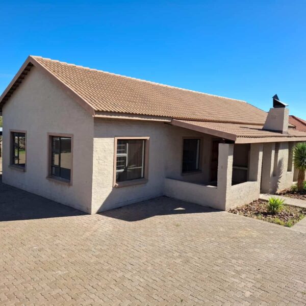 IMG-20250520-WA0589 TOWNHOUSES FOR SALE IN DANIELSKUIL | BUY INDIVIDUAL SECTIONAL TITLE UNITS